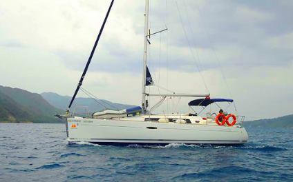 Beneteau Oceanis 34 Aquamarine