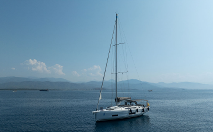 Sailing Yacht Dufour 470 Pontika